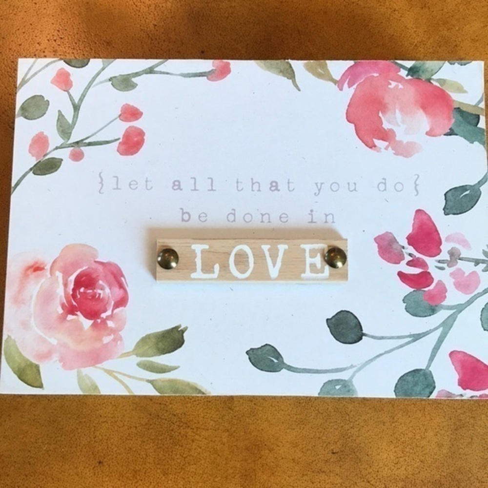 Plaque ‘Do with Love’ 7”x 5”. NWT